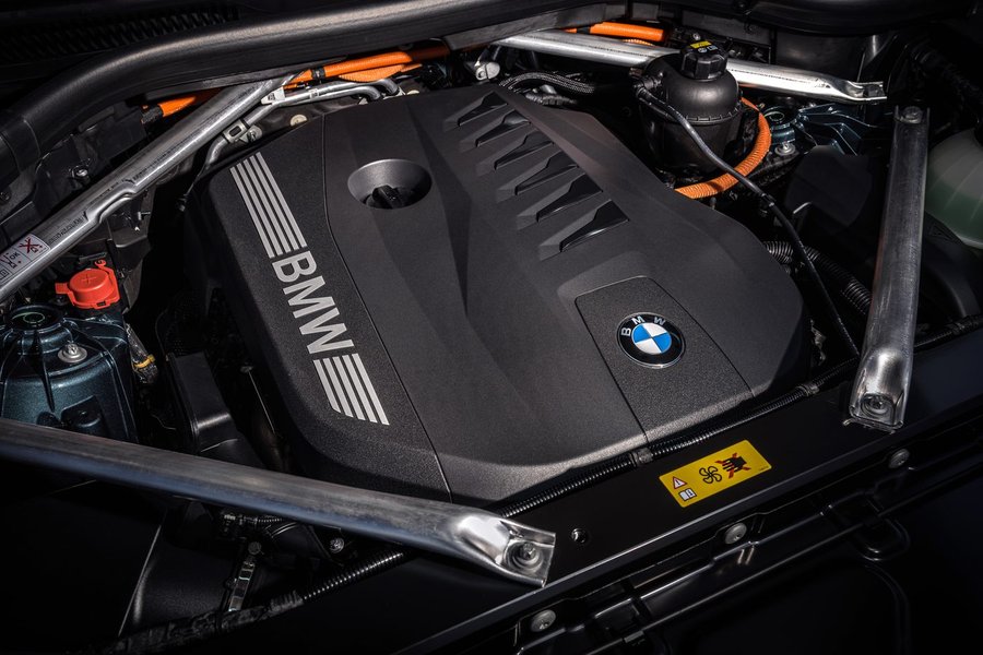BMW X5 G65 — motor PHEV cu sistem de înaltă tensiune